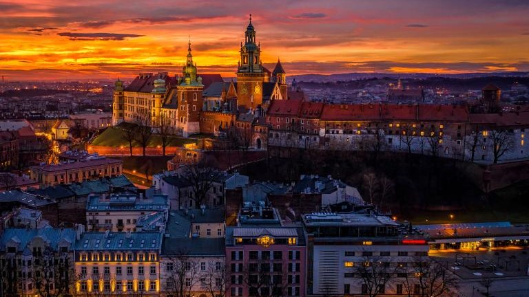 Wawel castle at dawn, Cracow, Poland shutterstock_1843649194.jpg