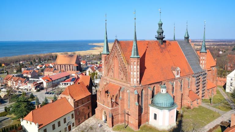 Frombork - Poland Cathedral shutterstock_1066154303.jpg